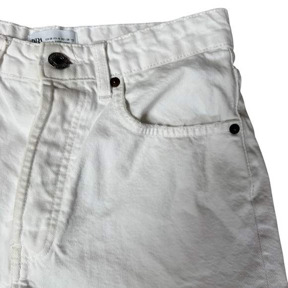 Zara Women’s White Denim Shorts High Waisted Distressed Bottoms Button Fly Sz 6 - Picture 3 of 7